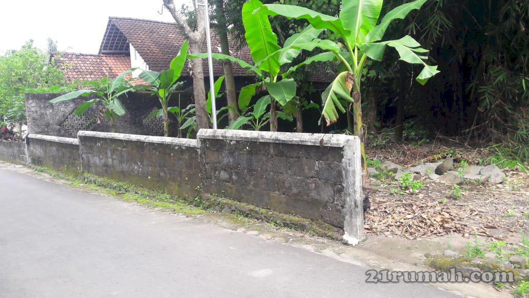 Tanah pekarangan SHM 351m sleman jogja 