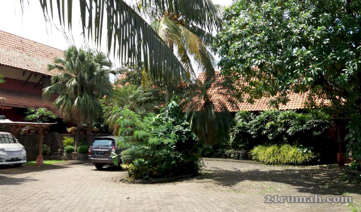 Tanah & Rumah strategis di kemang raya