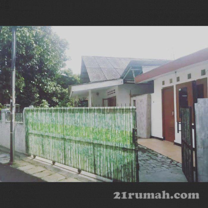 Dijual rumah Salemba tengah