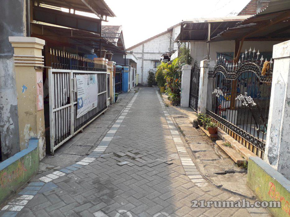 Dijual rumah luas dan bangunan kuat