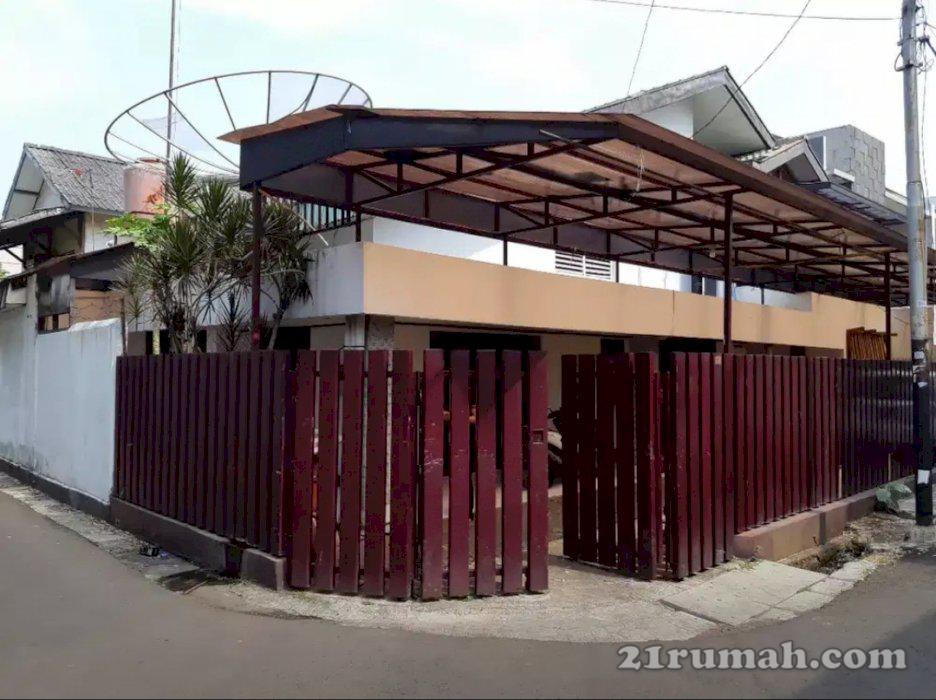 Rumah di Tebet Timur Hook Strategis 