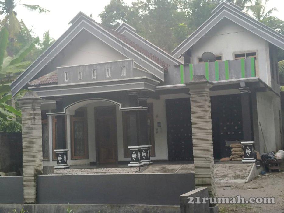 RUMAH SIAP HUNI udah SHM atas nama sendiri