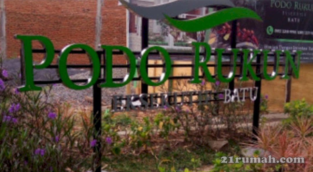 Rumah mewah dua lantai kota batu