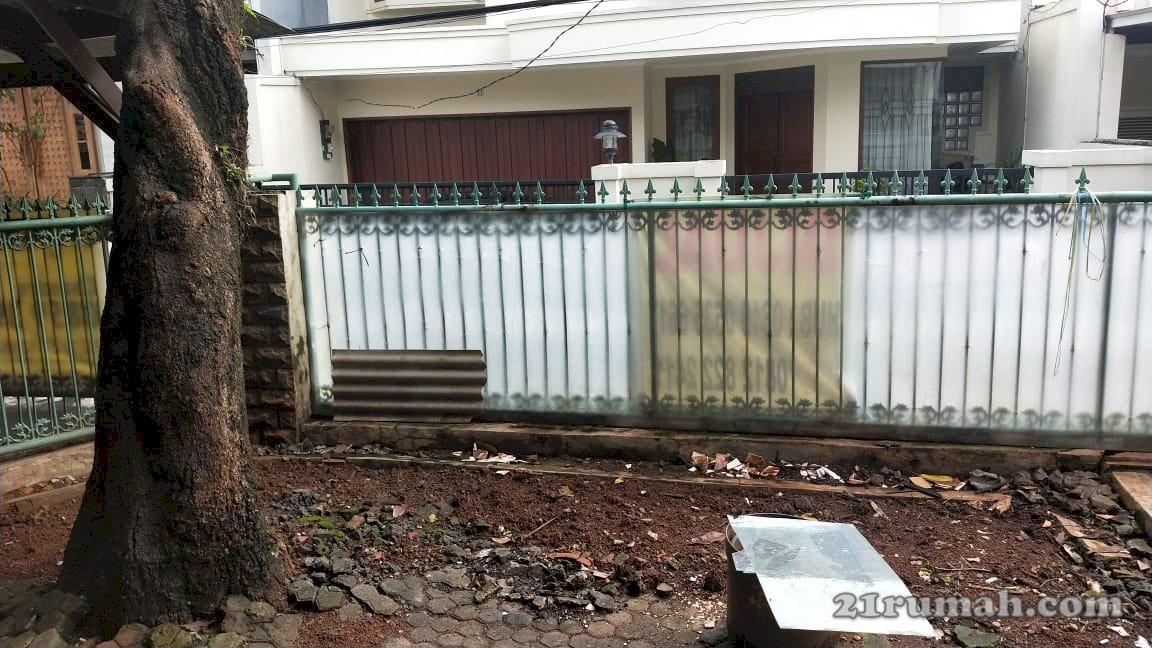 Rumah di Jual Jakarta Selatan Kebayoran Baru Asri & Naman.