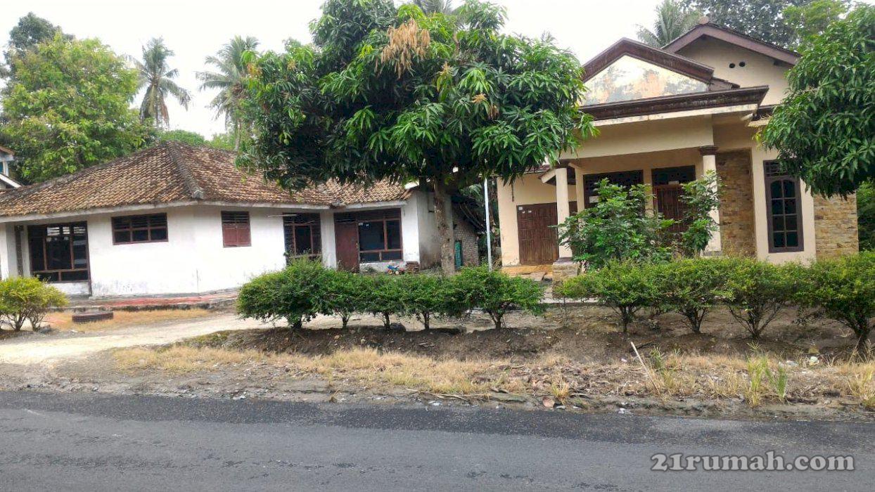 Jual 2 (dua) unit rumah sekaligus dg luas tanah 25X200=5000m