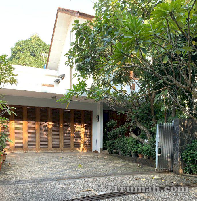 Rumah 2lantai dalam cluster 550 M2 Di Cipete Kebayoran Baru Jakarta