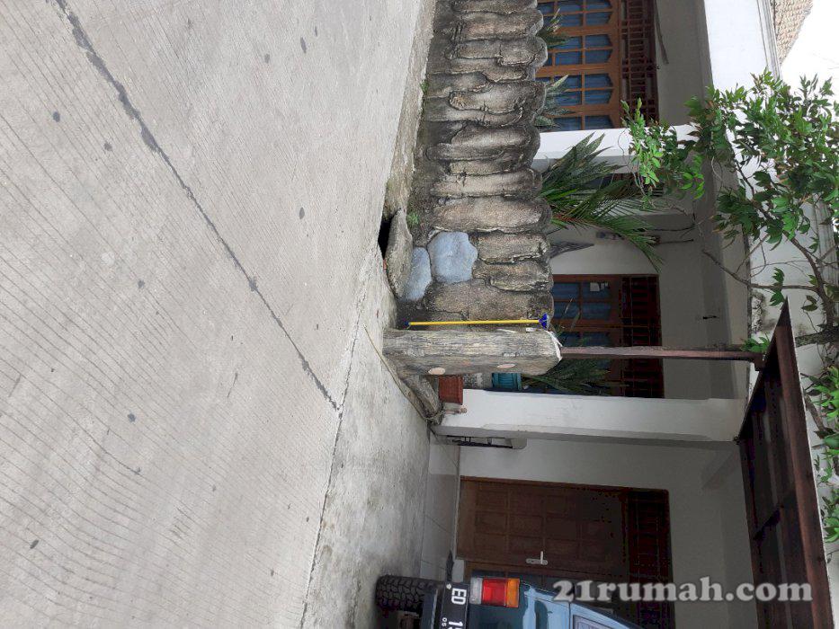 Rumah 5 kamar tidur dijual murah