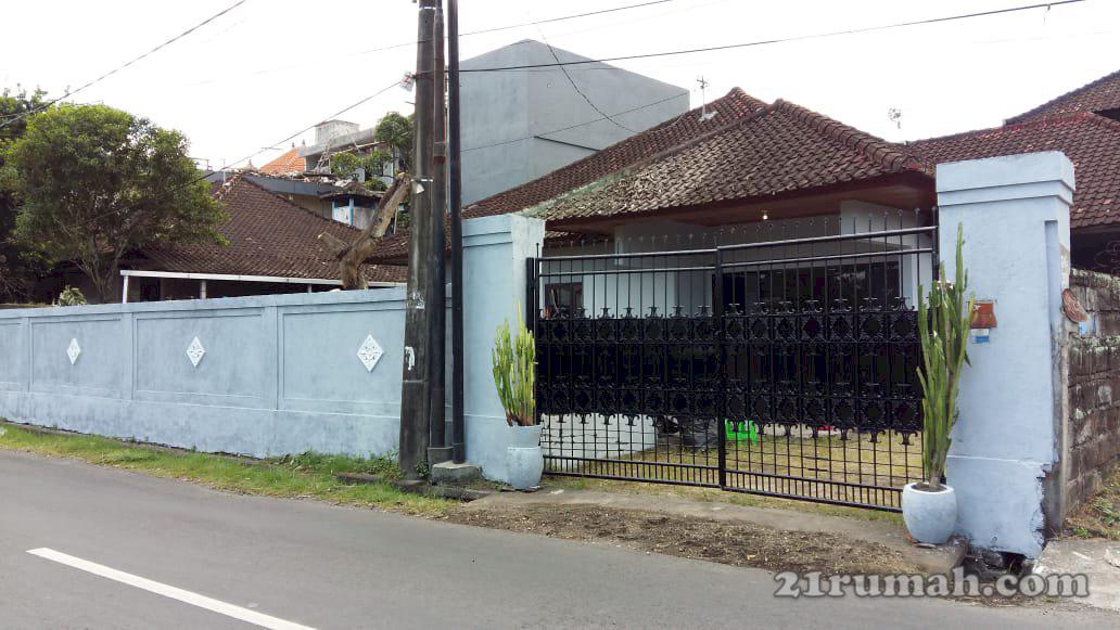Jual cepat Rumah tinggal pinggir jl utama
