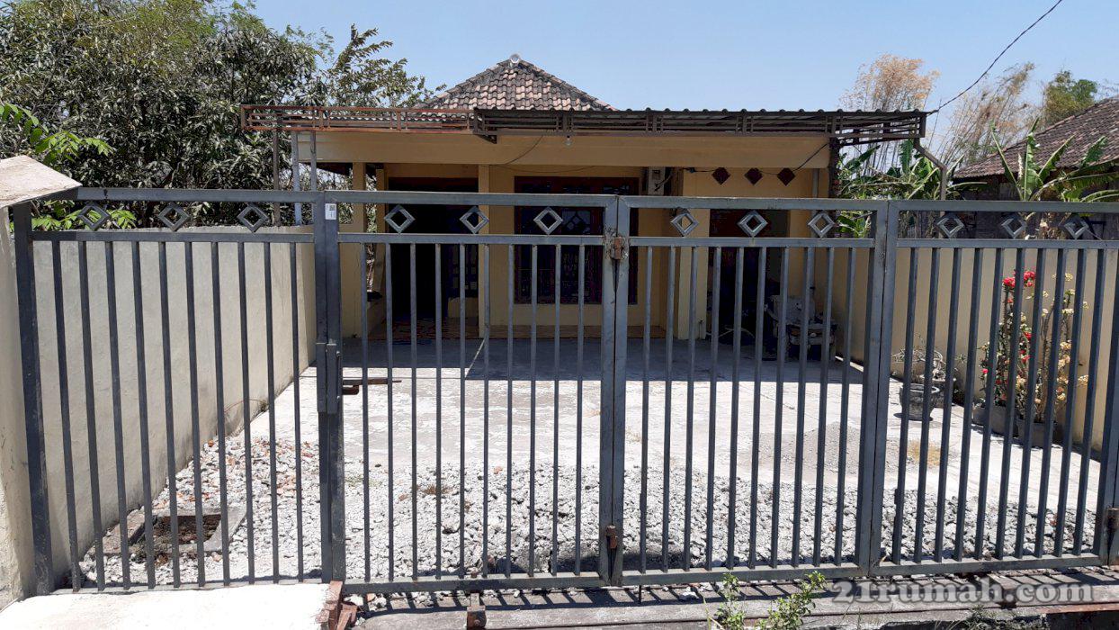 Jual rumah dan tanah kosong samping rumah 