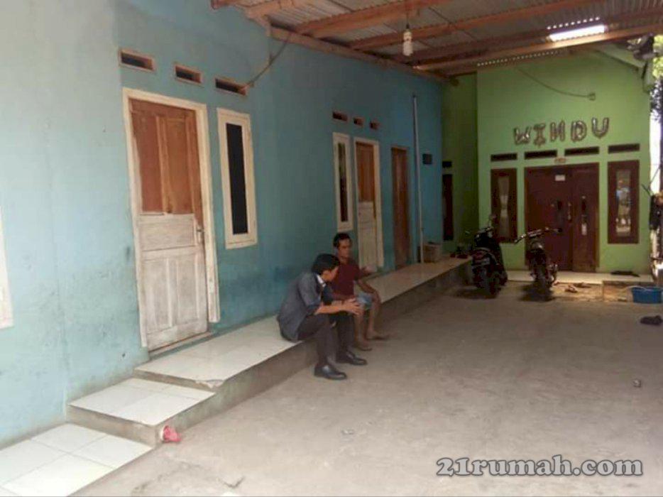 Di jual murah dan cepat rumah beserta kontrakan 4 pintu 450jt