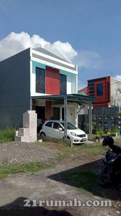 rumah modern minimalis tengah kota Pati