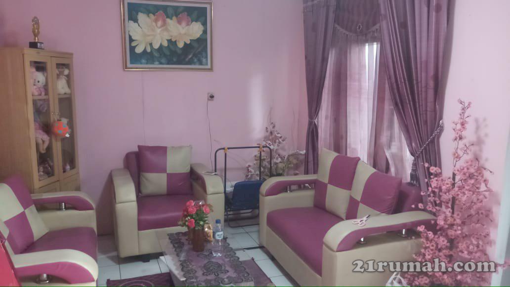 Dijual cepat dan murah rumah karena pindah kerja domisili