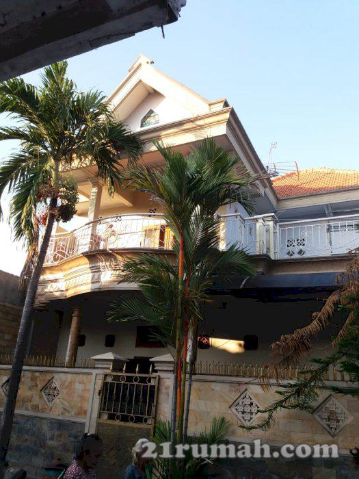 Dijual Rumah Mewah Strategis Kediri