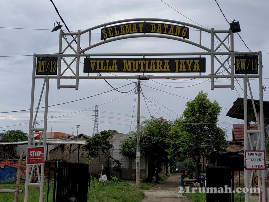 Over kredit Rumah Bisa Nego Lokasi strategis 15 menit dari stasiun Cibitung 