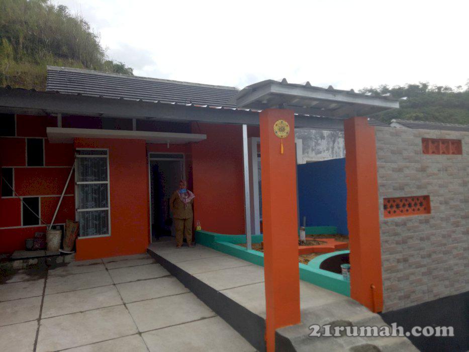 Rumah asri di banfung barat