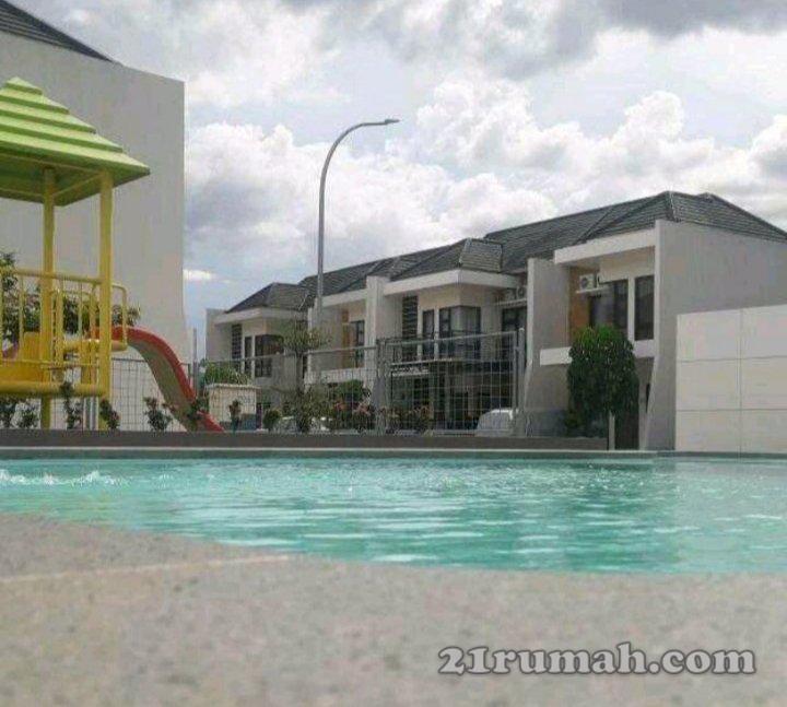 Rumah dijual lok strategis persis dipinggir jalan raya