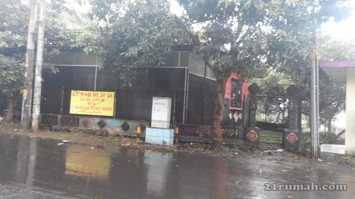 RUMAH IDAMAN STRATEGIS PERUM BUMI MONDOROKO RAYA F 16 SINGOSARI Kab. MALANG