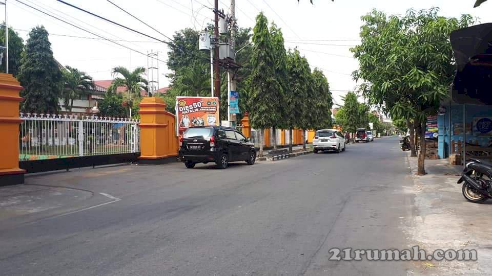 Tanah prospektif Sukoharjo kota. Kompex Universitas Veteran Sukoharo.