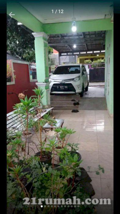 Rumah dijual 2 lantai kamar 4 + tanah kosong