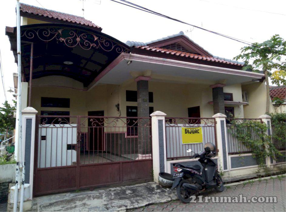 Rumah Hook Strategis di Pusat Kota Pekalongan