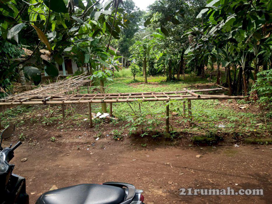 Tanah 280meter di perkampungan ramai dan asri