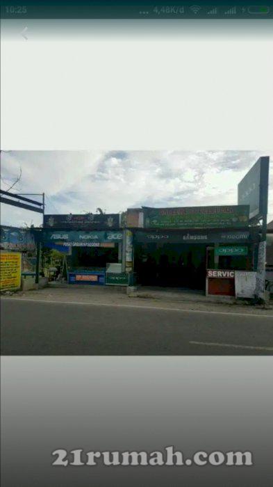 Di jual rumah pinggir jalan lokasi strategis 