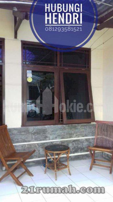 Di jual rumah second siap huni dan nyaman di Arcamanik Bandung...