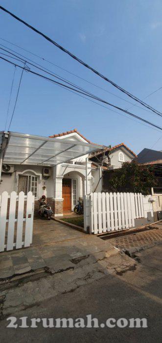Rumah modern siap huni di nusaloka bsd