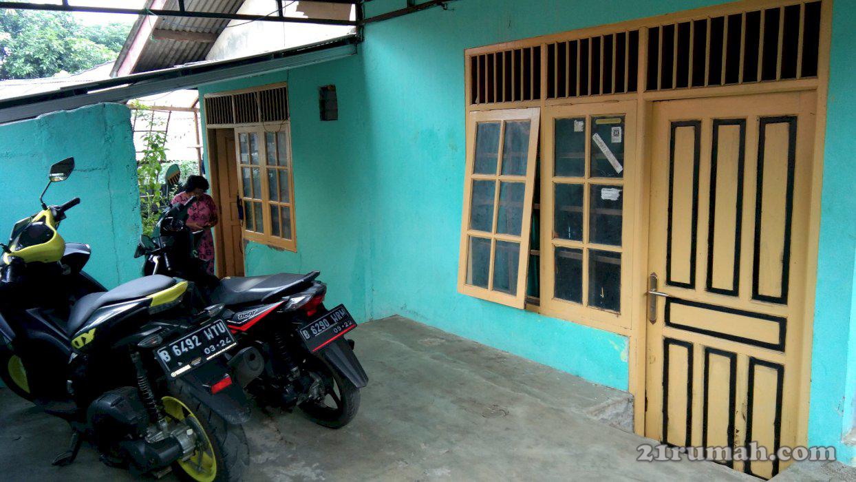 Dijual cepat rumah dengan akses jalan masuk mobil ,dan dekat pasilitas umum