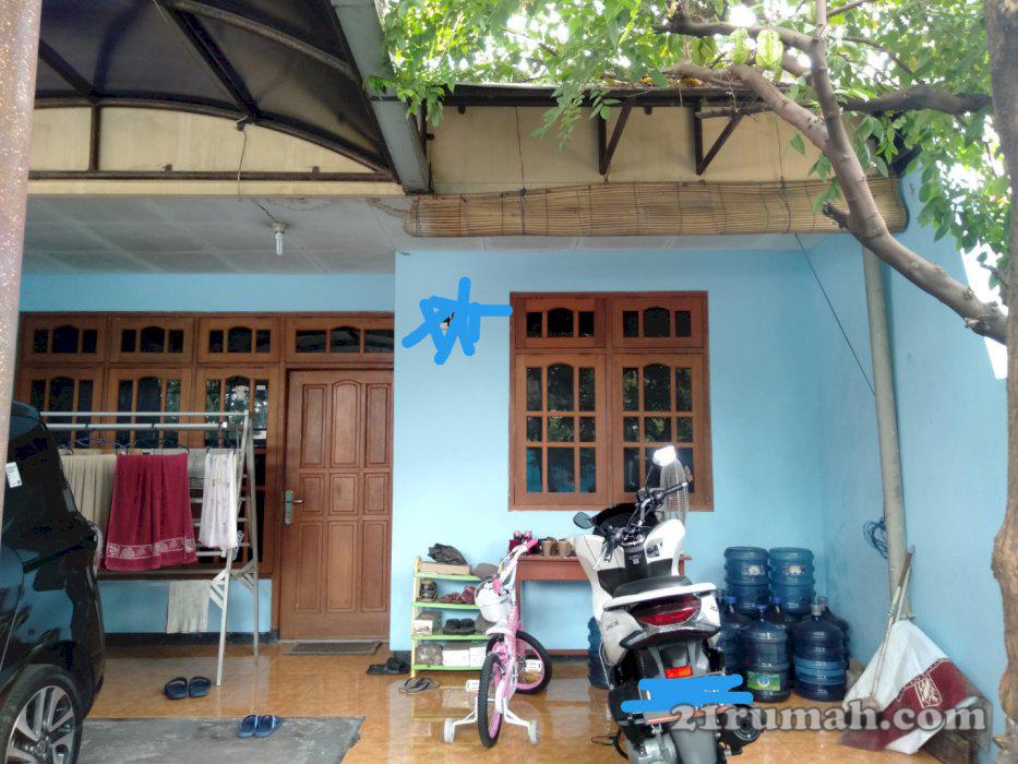 Jual rumah siap huni lokasi strategis padat penduduk