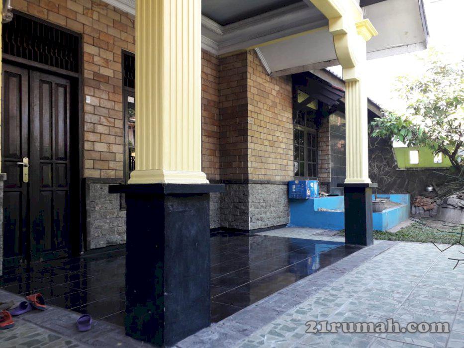 Di jual rumah pinggir jalan kota sumedang