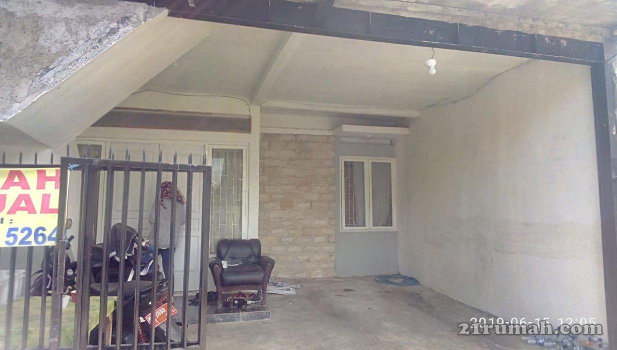 Rumah strategis.siap huni. Dekat pasar kantor sekolah dekat de casablanca malang