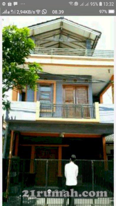 Jual rumah milik pribadi, dekat dengan fasilitas umum