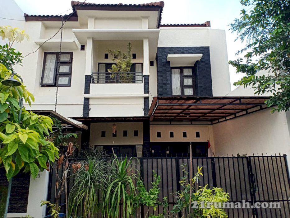 Rumah tinggal Minimalis 2 lantai SHM di blkg Giant