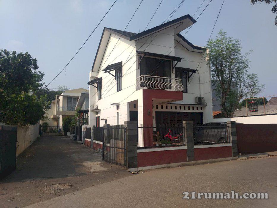 Rumah Curug X Malang jakarta timur