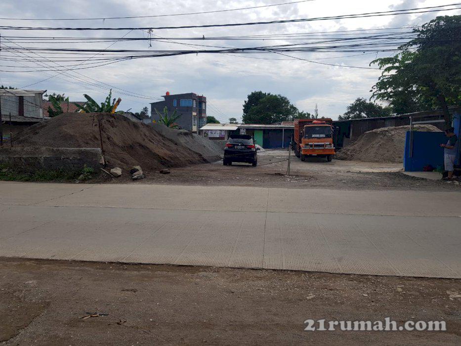Di Jual Tanah luas 1100 M2 di pinggir jalan cocok untuk ruko 