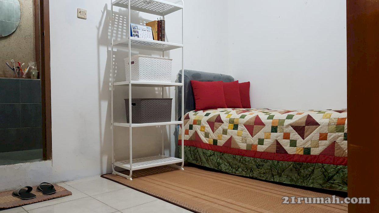 DIjual Rumah di Jalan Utama, Cocok untuk Usaha