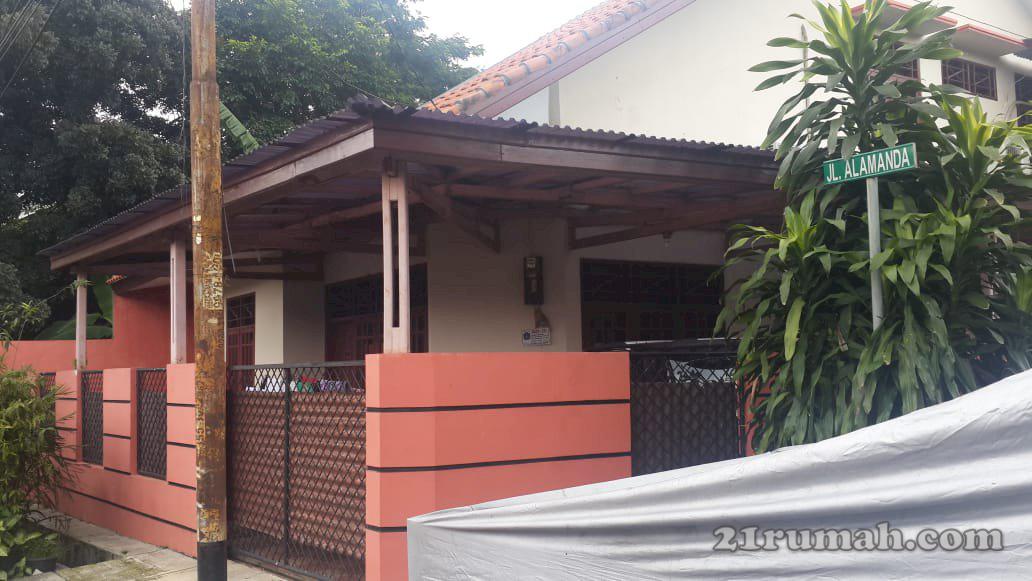 Rumah cipayung Jakarta timur dekat rest area cibubur SHM