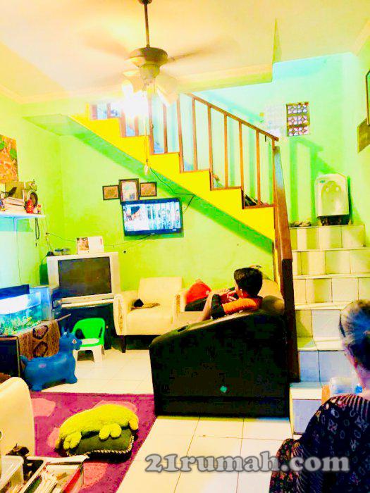 Rumah nyaman di Tanjung Barat