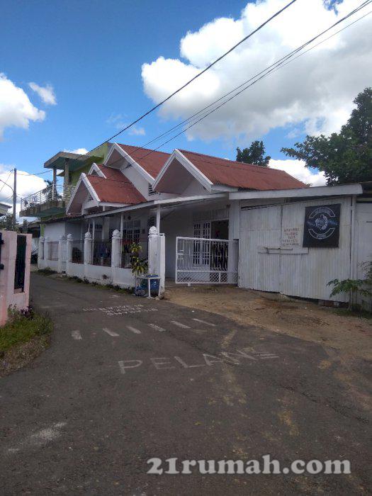 Di jual rumah siap huni type 90 