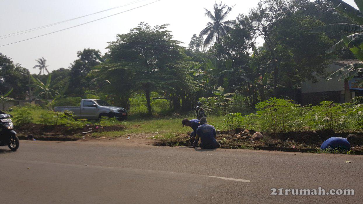 Tanah darat pinggir jalan wibawa mukti Jatisari jatiasih kota bekasi 