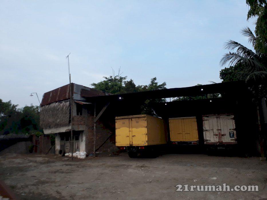Dijual tanah di pinggir pasar besar