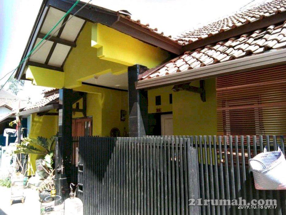 Rumah perumahan masuk mobil