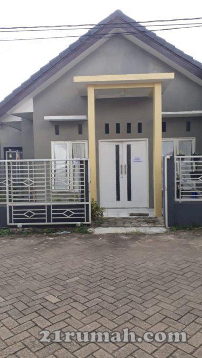 Dijual rumah dekat bandara abd. Saleh Malang