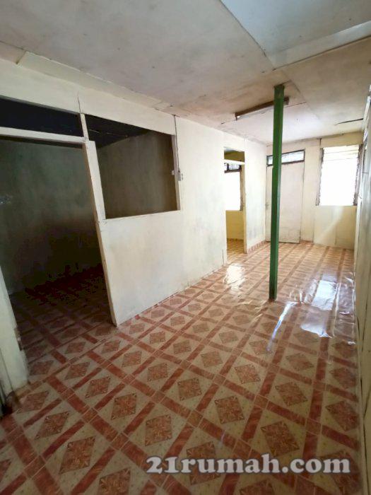 Jual rumah setia- kawan di gang R 