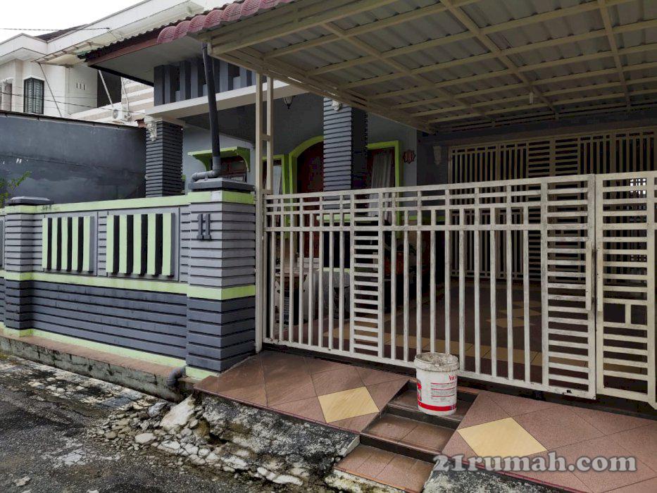 Dijual rumah di Jl Eka Warni