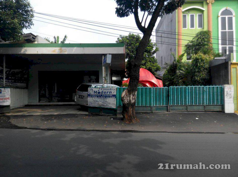 Jual rumah trategis dekat kampus dan tol