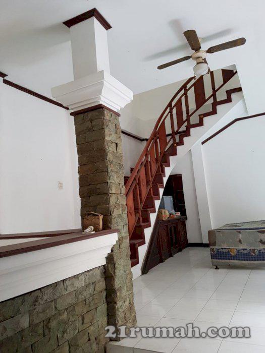 Disewakan Rumah 7 KT Dekat Kampus UPN Veteran Rungkut Surabaya