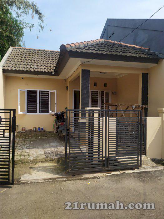 Rumah Cantik Lokasi Strategis Daerah Cibinong