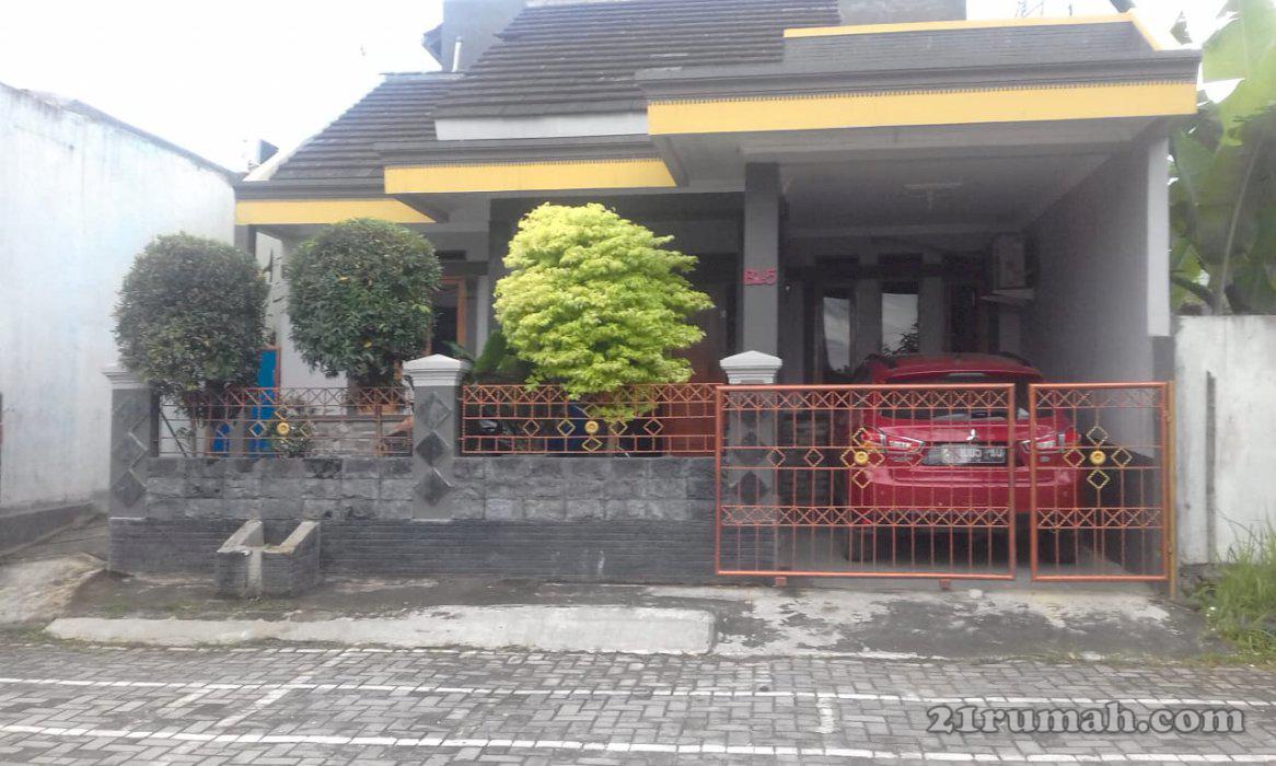 Rumah 2 lantai murah,bsgus plus isi di pusat kota Serang